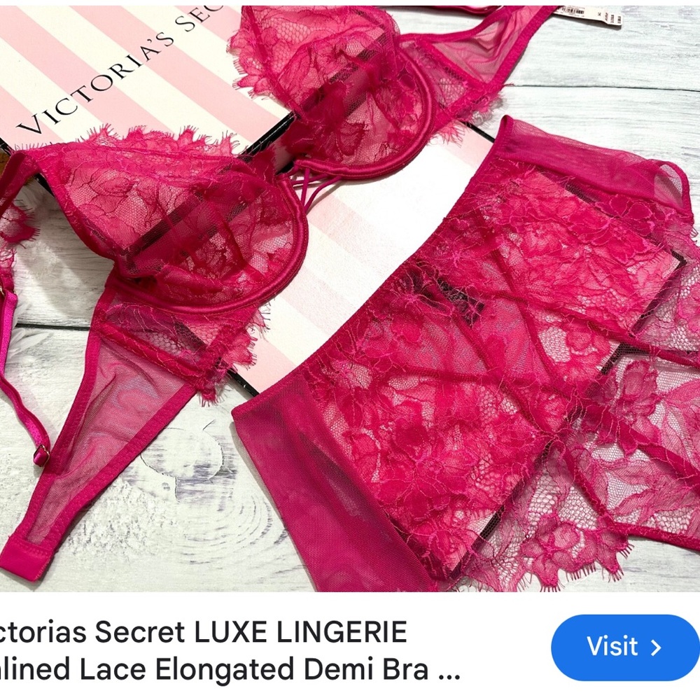 Victoria's Secret Very Sexy Luxe Pink Lace Set Spring 2020 line NWT 32D|XS